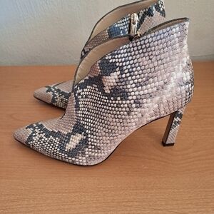 Vince Camuto Snakeskin Pointed Toe Booties | 6.5